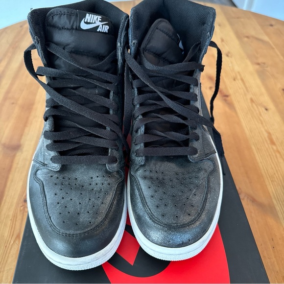 Size 10.5 - Air Jordan 1 Retro OG High Cyber Monday - Picture 3 of 15